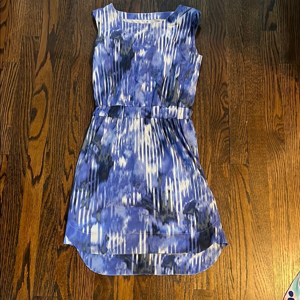 Athleta Blue and White  Sleeveless Dress Size 0.
